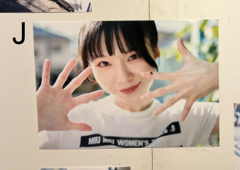 仲村まひろ「Parallel world ❤︎ I’m the cutest!」:A2プリント