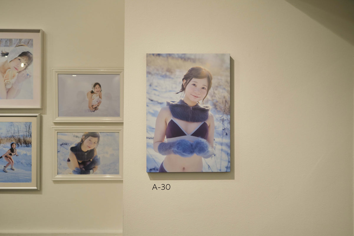 真奈生誕記念写真展『冬に生まれた女の子』展示作品A