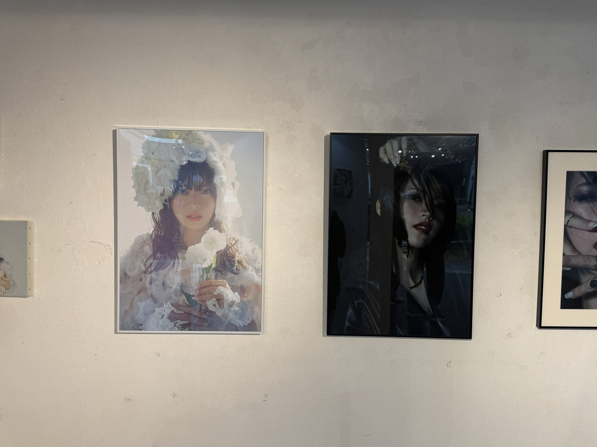 真楪伶10th Anniversary写真展「星霜に咲く軌跡」展示作品