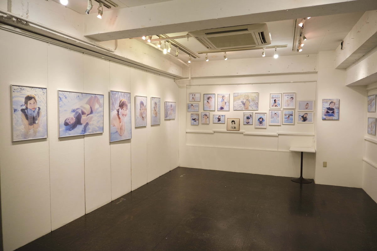 真奈生誕記念写真展『冬に生まれた女の子』展示作品A