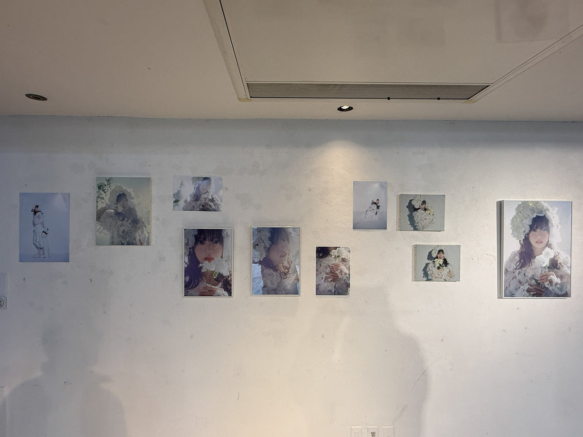 真楪伶10th Anniversary写真展「星霜に咲く軌跡」展示作品
