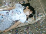 die with twin tails on bed noa-J
