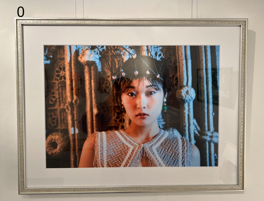 古林南「Coronation」：額装