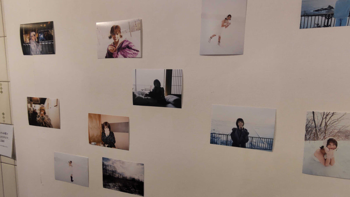 真奈生誕記念写真展『冬に生まれた女の子』2Lプリント【ランダム被りなし】