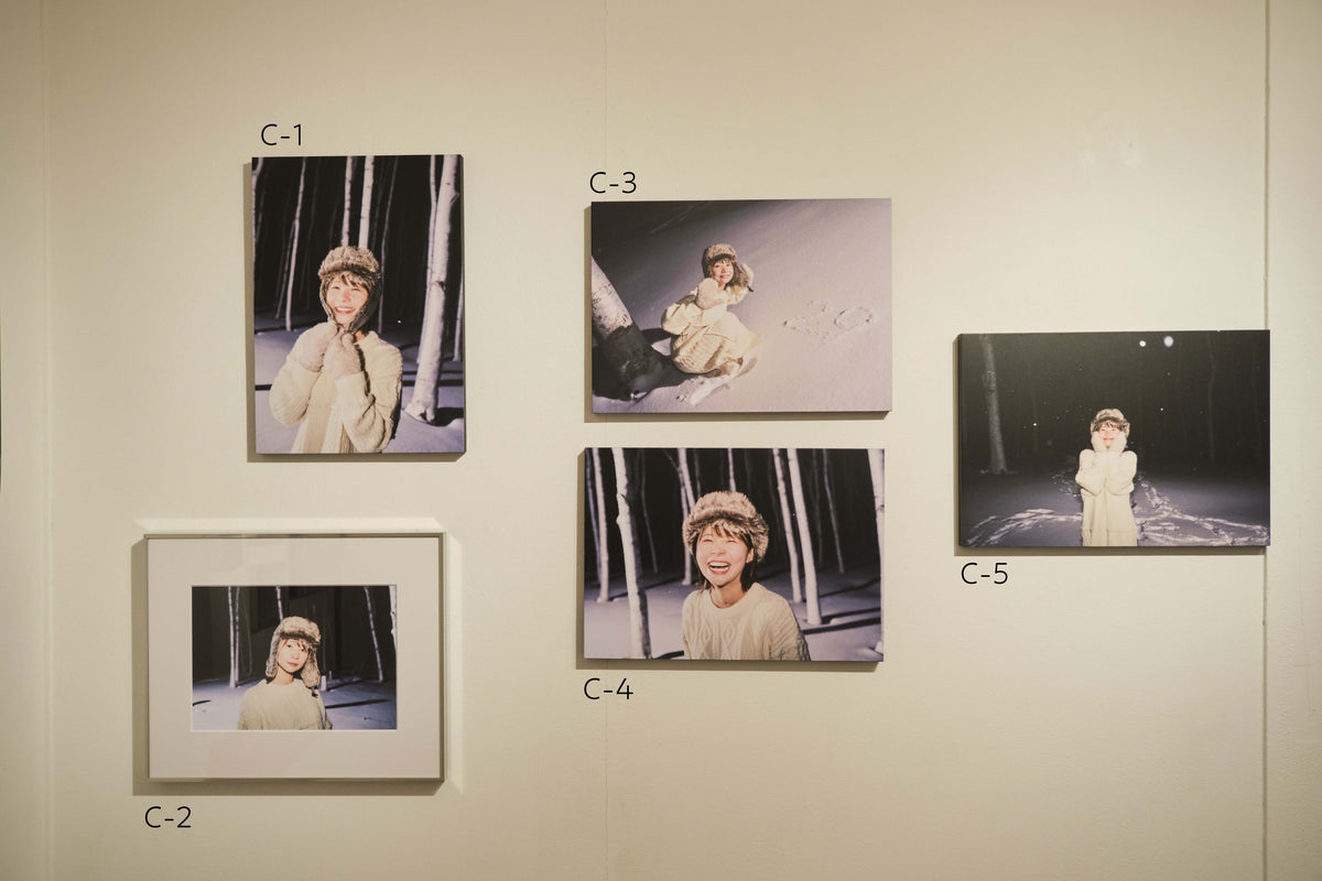 真奈生誕記念写真展『冬に生まれた女の子』展示作品C