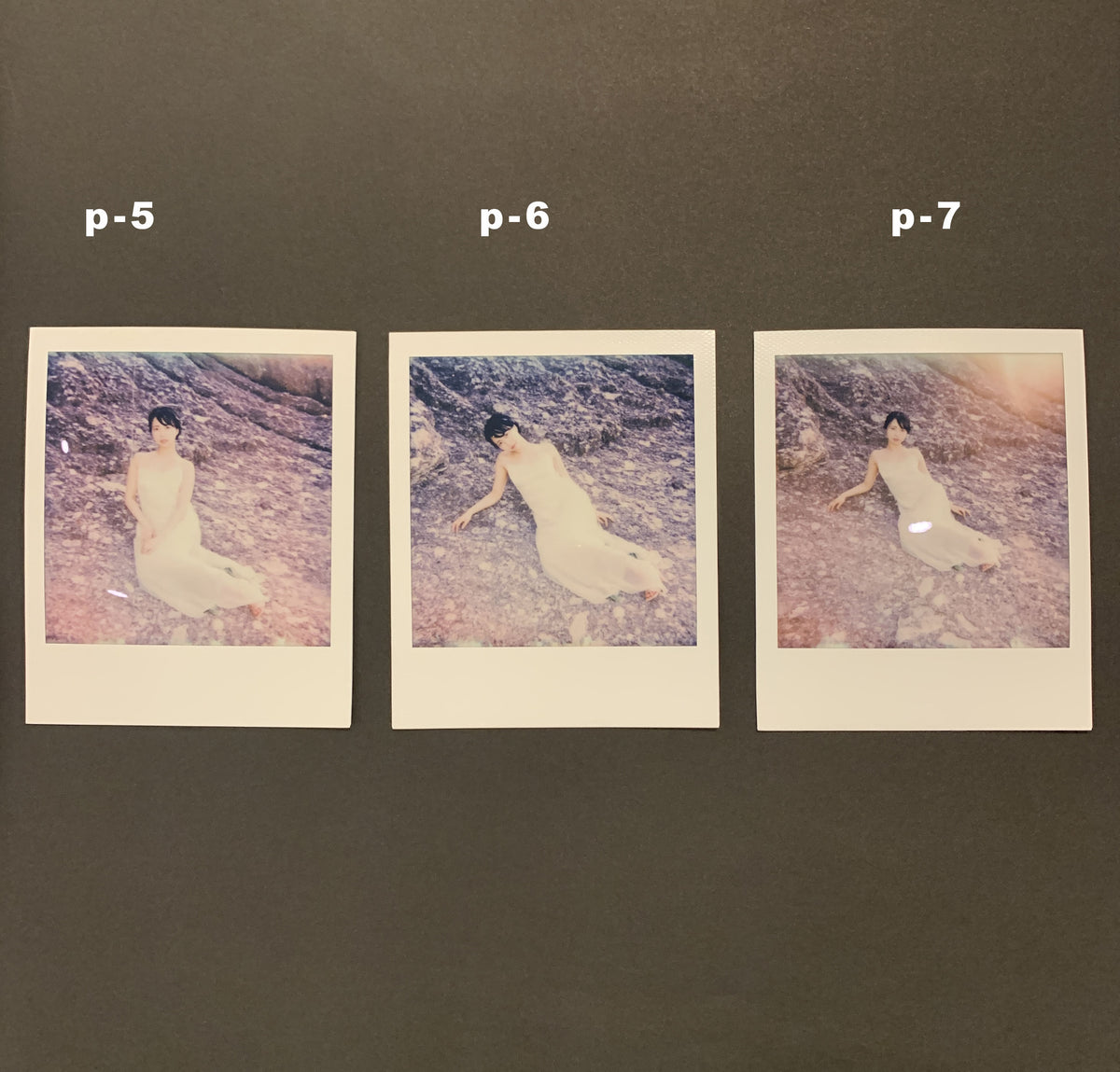 戸田真琴×飯田エリカ写真集「神画」写真展 ポラロイド