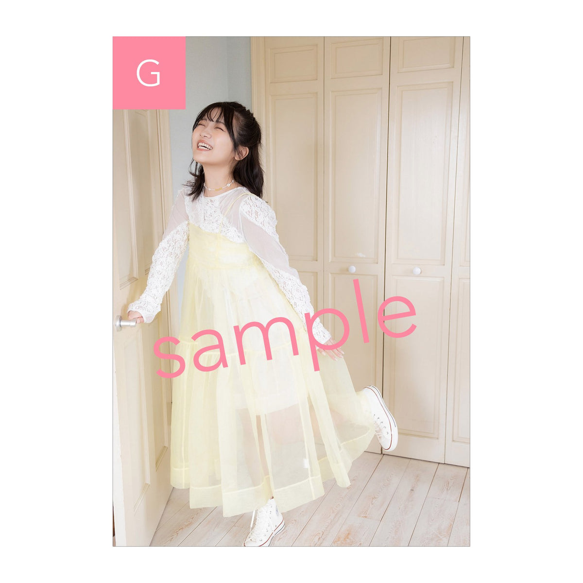 渡辺萌菜 写真展「此の花束を貴方に」ポストカード